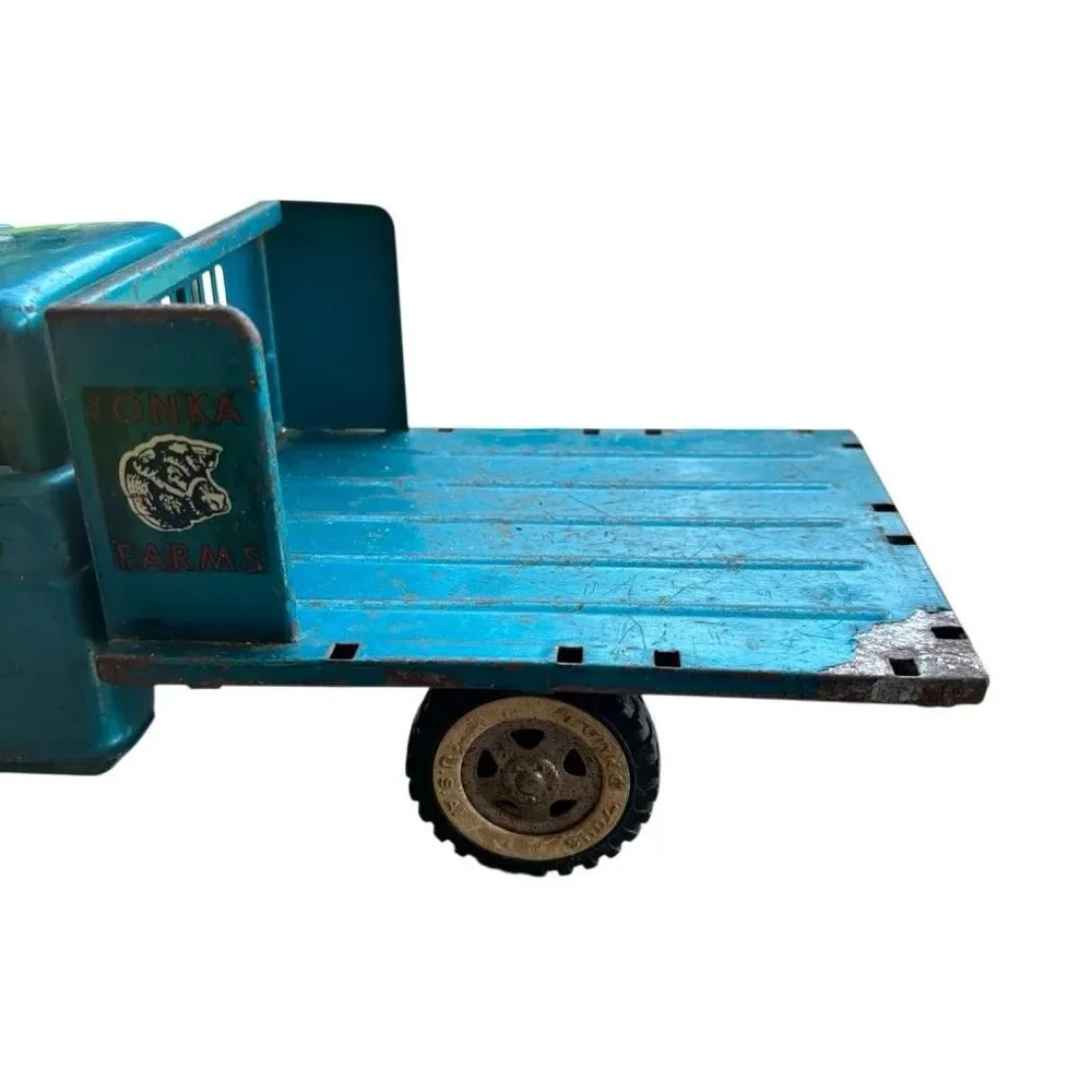 Vintage Tonka Farms 1960’s Pressed Steel Steak Truck